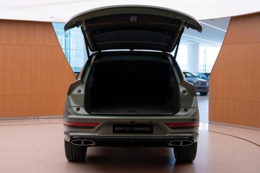 Багажник Bentley Bentayga V8 2020 года  (UAE) (фото 4 из 10)